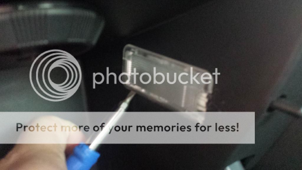 How to Change the glovebox light Peugeot RCZ Forum